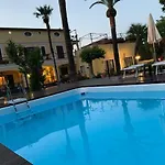 아파트 Lucia Terrazza Panoramica 카스텔라마레디스타비아