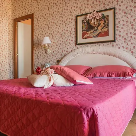 Lucia Terrazza Panoramica * كاستيلاّماري دي ستا